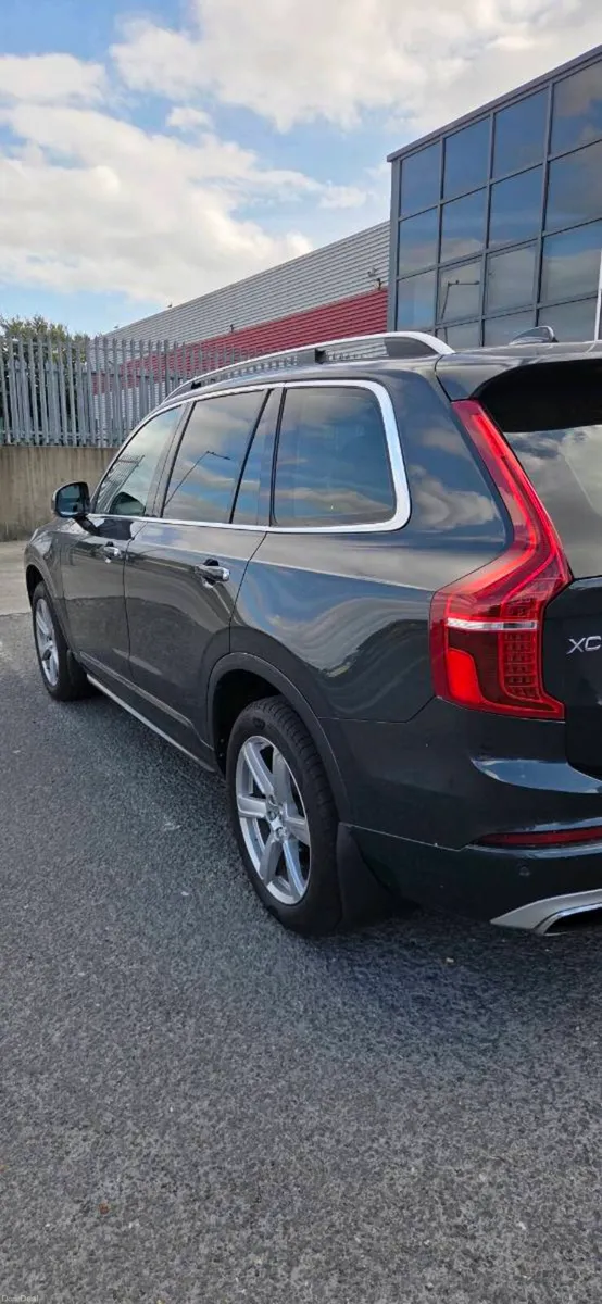 Volvo XC90 MomentumPro T8 - Image 3