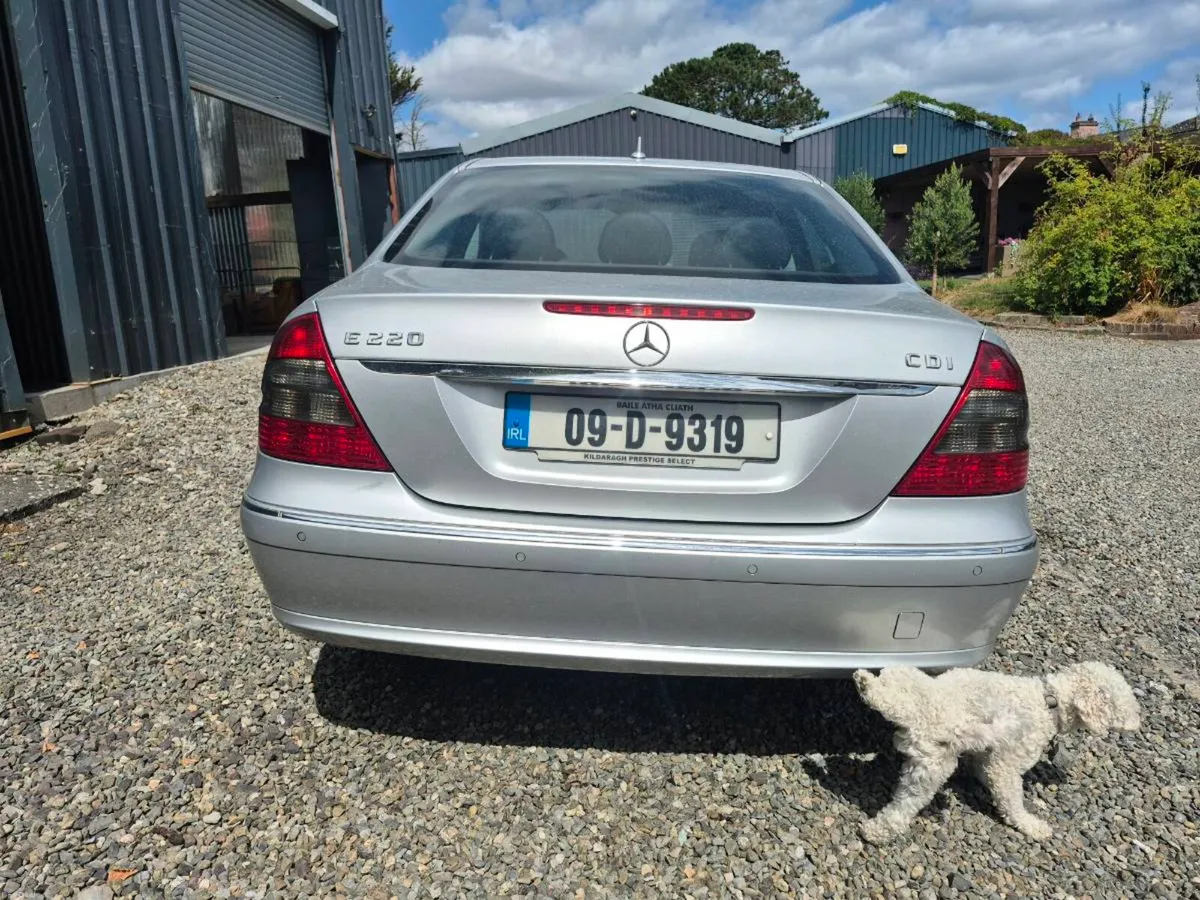 Mercedes e220 - Image 3