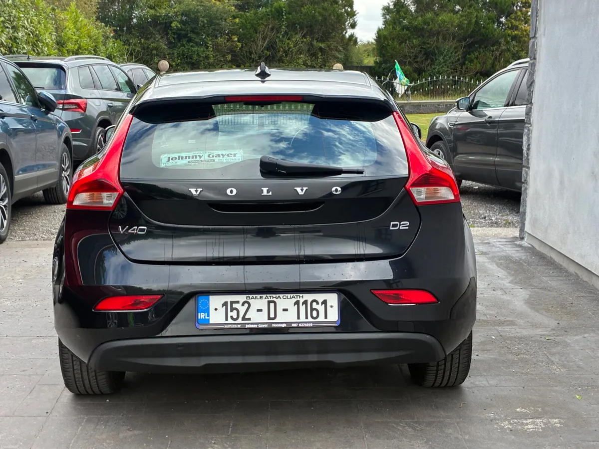 Volvo V40 2015 - Image 5