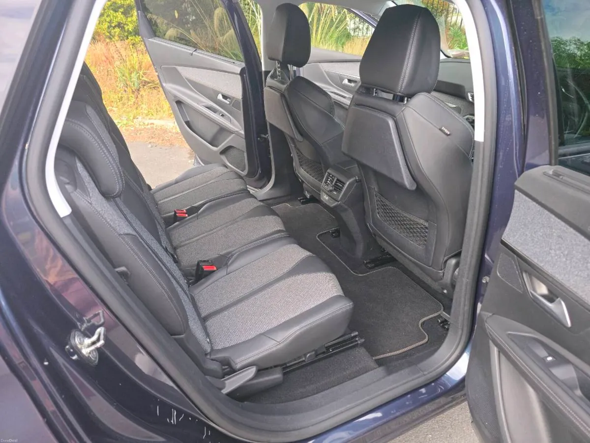 Peugeot 5008 1.2 ALLURE 130HP - Image 5
