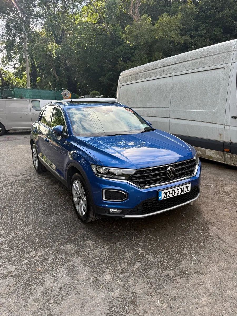 Volkswagen T-Roc Sport 1.5 TSI Automatic - Image 2