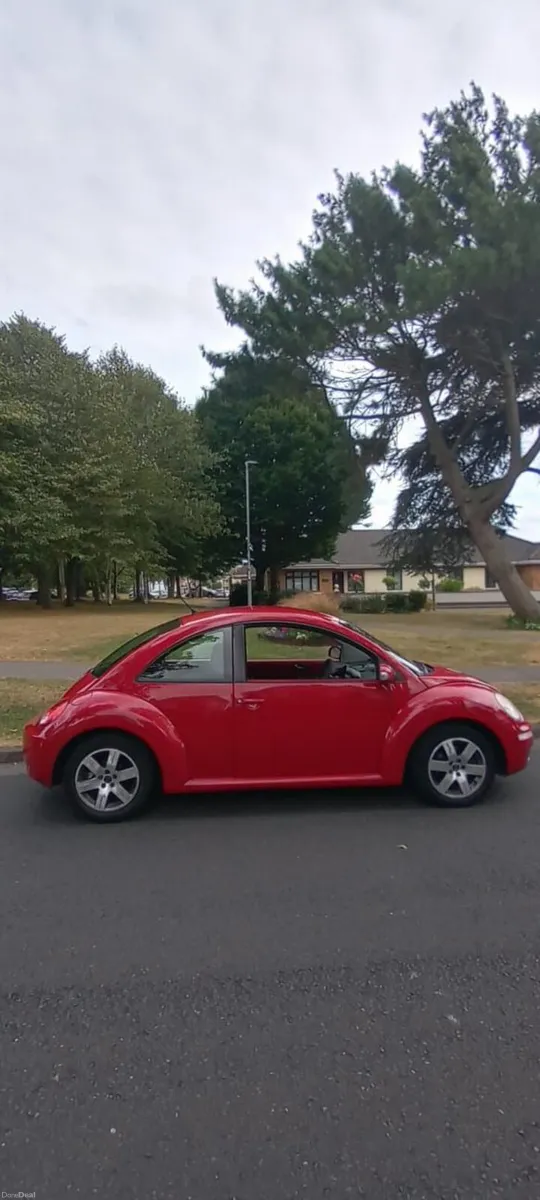 Volkswagen Beetle 2009 - Image 1