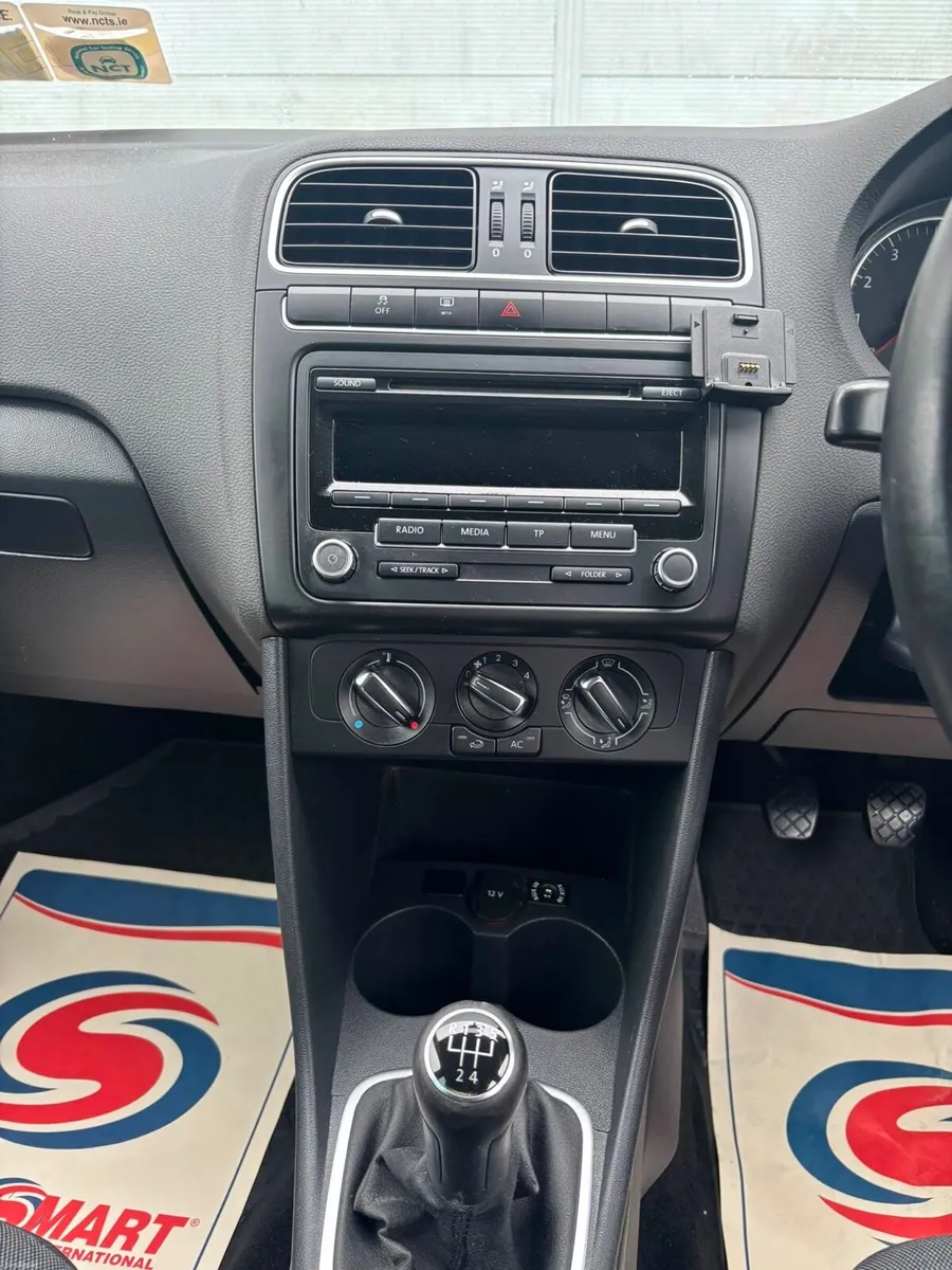 Volkswagen Polo 2011 - Image 6