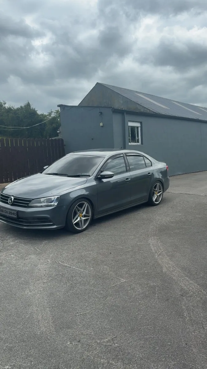 Volkswagen Jetta 161 LOW KM - Image 1