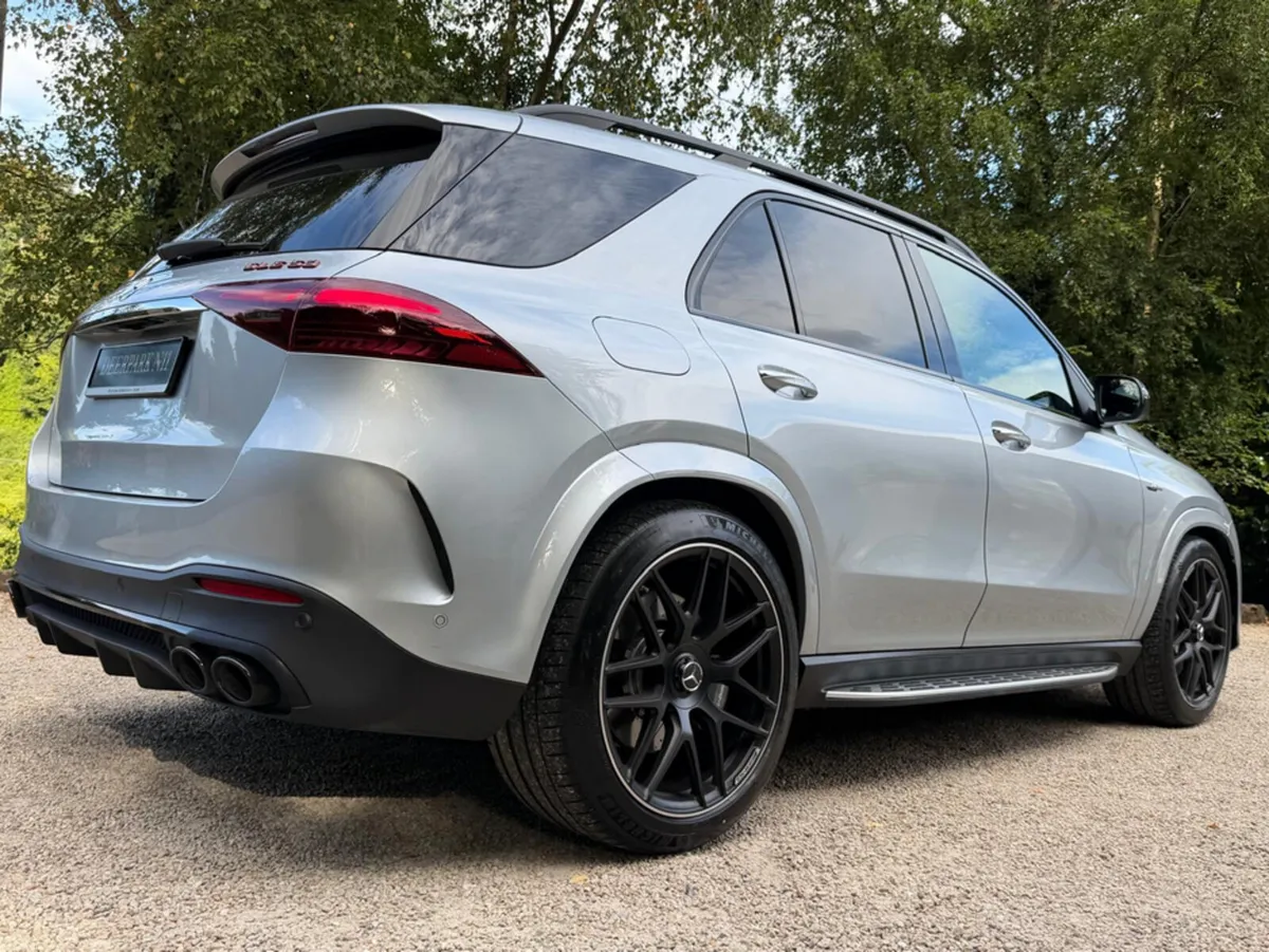Mercedes-Benz GLE 53 AMG Premium Plus Night Editio - Image 5