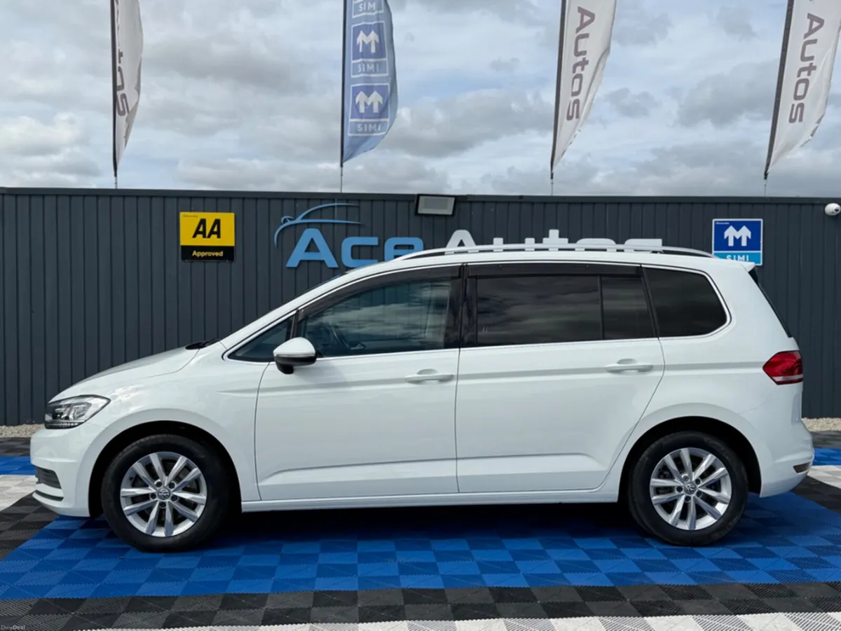 Volkswagen Touran COMFORT - 2.0L DIESEL - 7 SEATS - Image 4