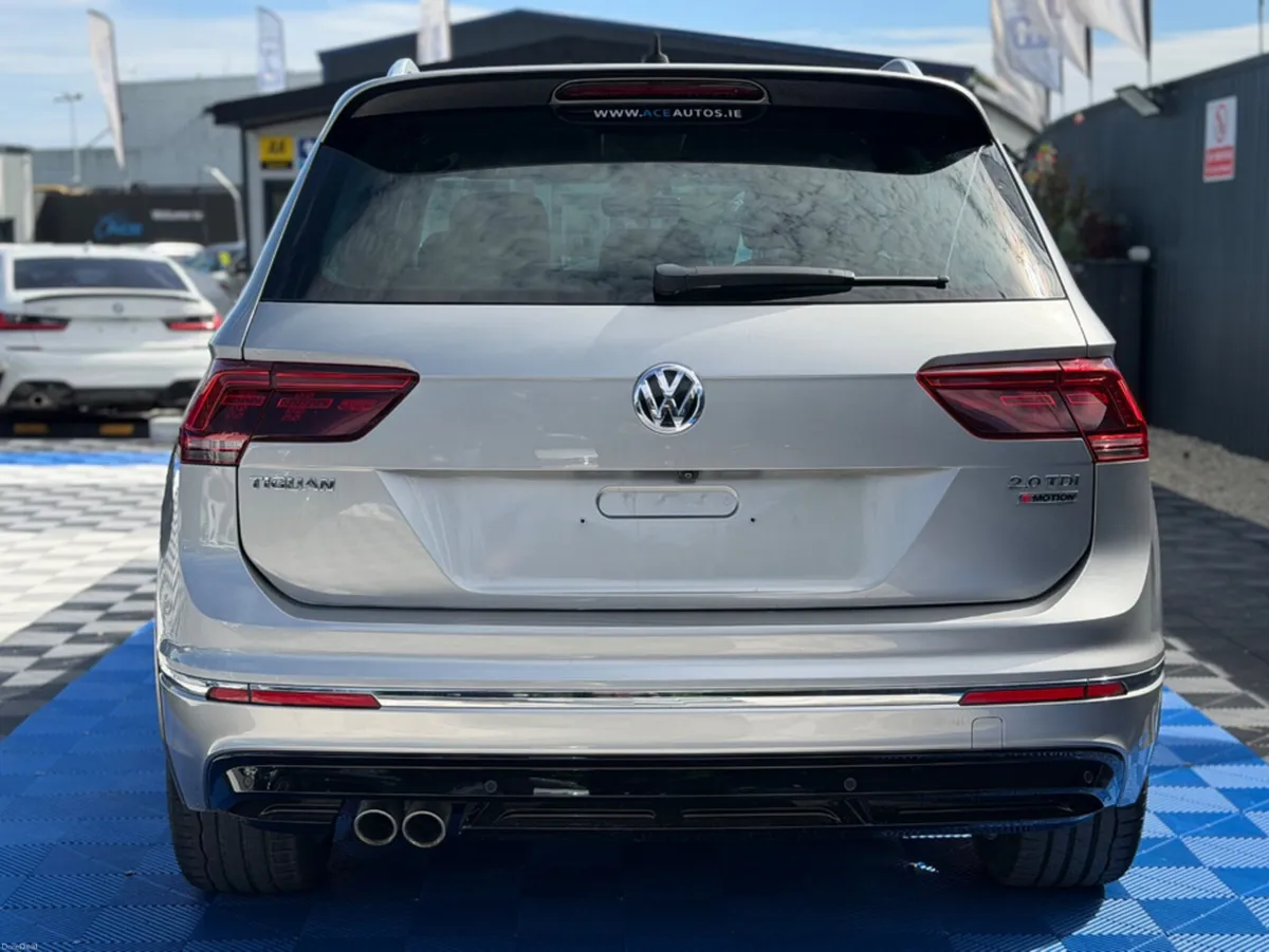 Volkswagen Tiguan R-LINE 4WD - 2.0L DIESEL - AUTO - Image 6
