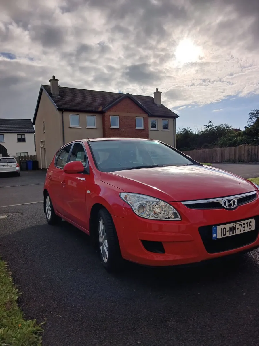 Hyundai i30 2010 - Image 1
