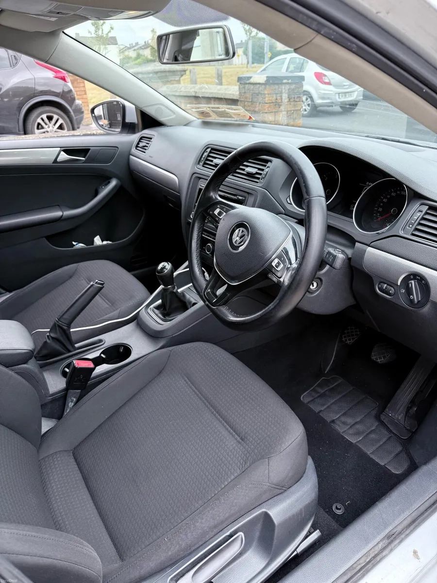 Vw Jetta - Image 6