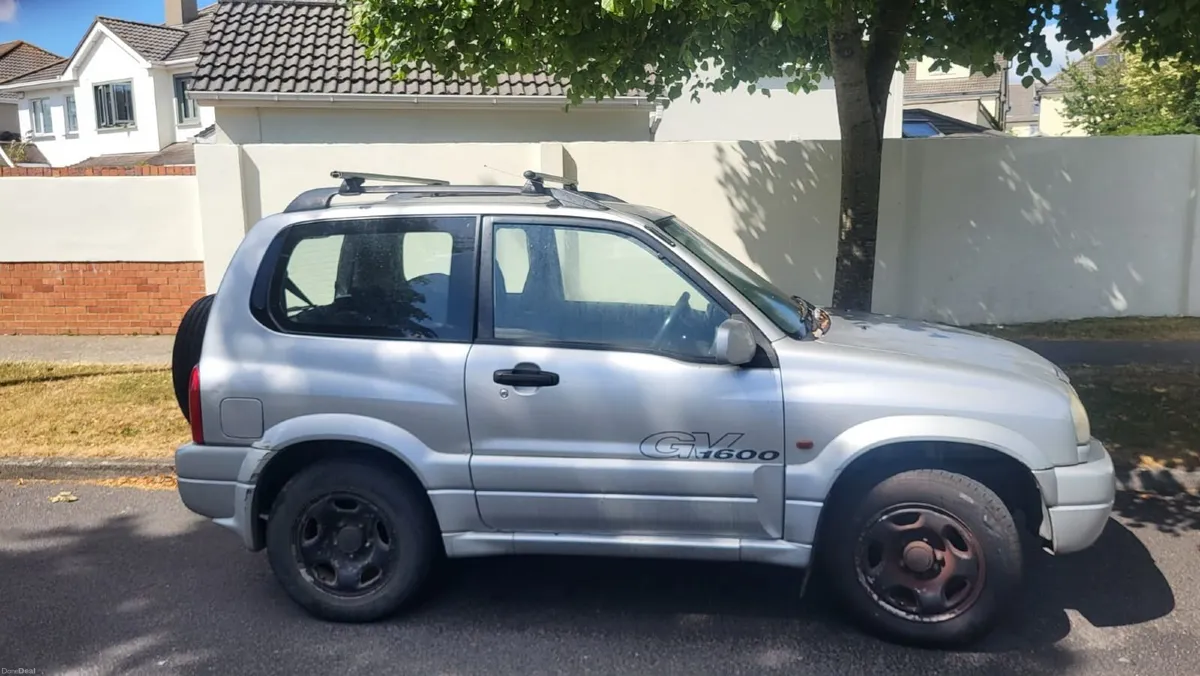 Suzuki Grand Vitara 2004 - Image 2