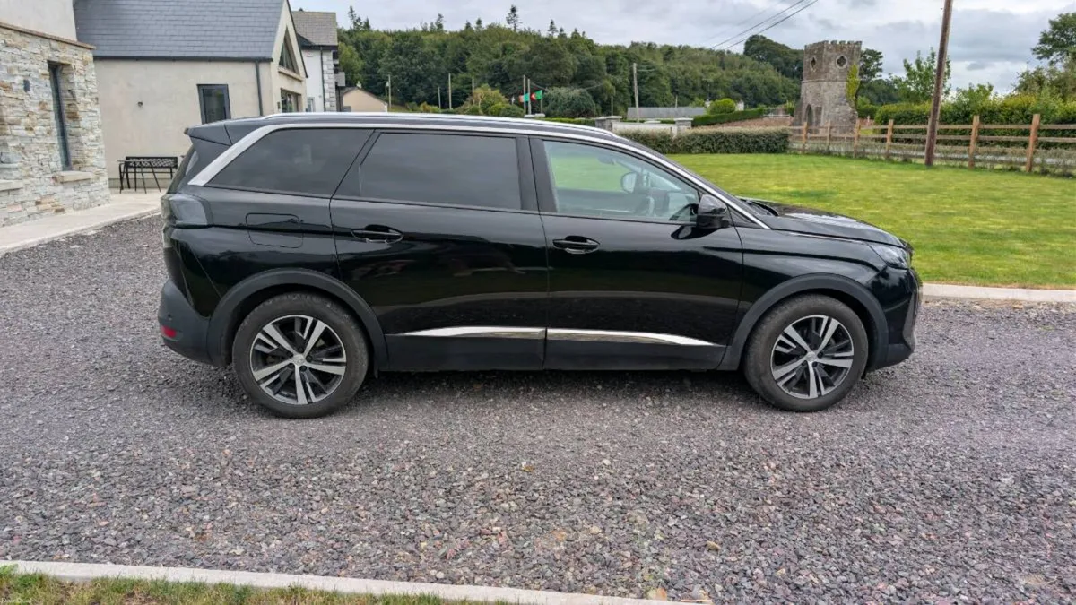 Peugeot 5008 Allure - Image 1