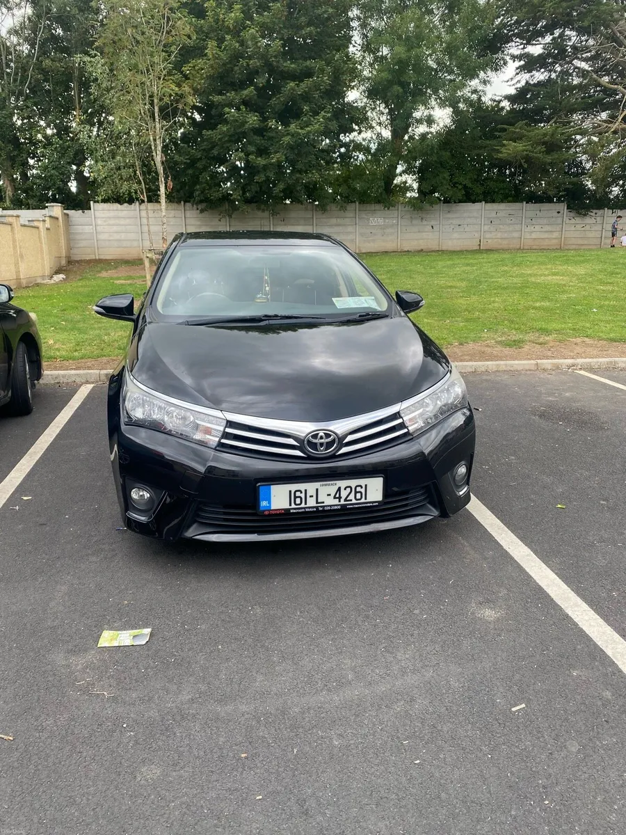Toyota corolla - Image 2