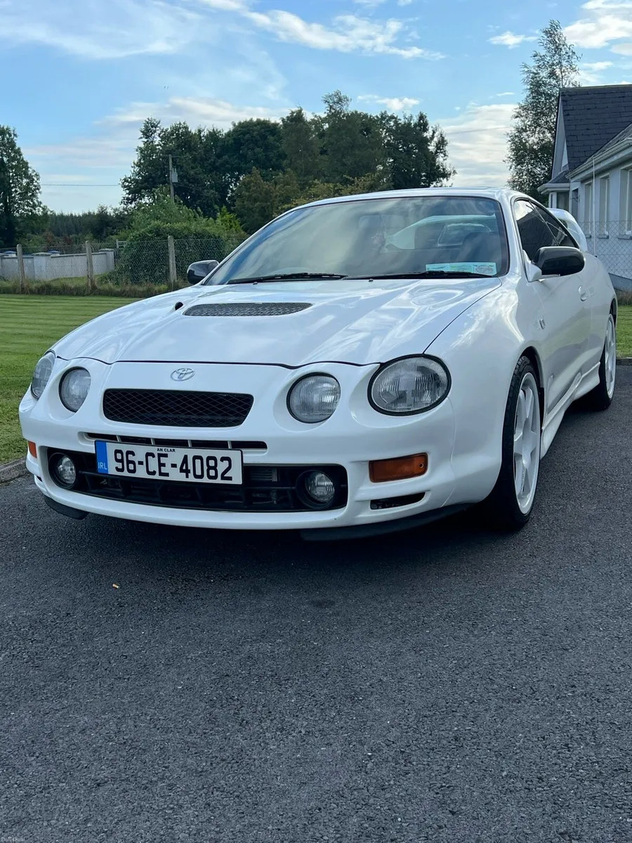 Toyota Celica St205 GT4 - Image 1