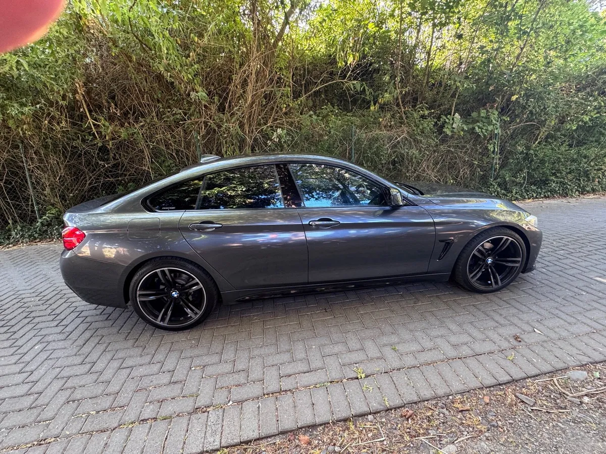 BMW 420i LOW MILEAGE - Image 4