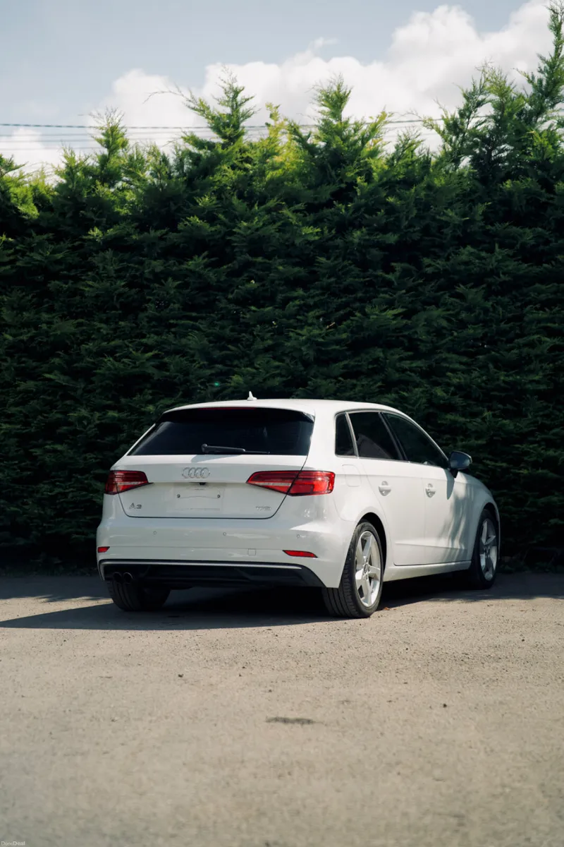 Audi A3 TFSI Sportback 2017 | Premium Hatchback - Image 3