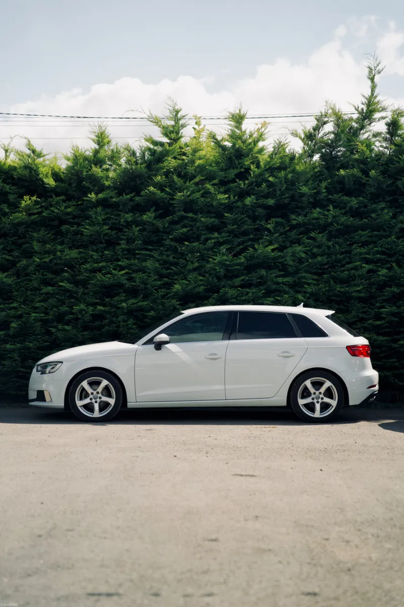 Audi A3 TFSI Sportback 2017 | Premium Hatchback - Image 2