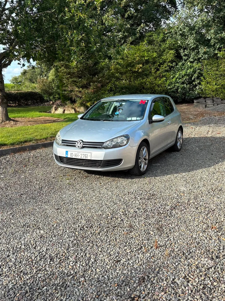 Volkswagen Golf 2010 - Image 1