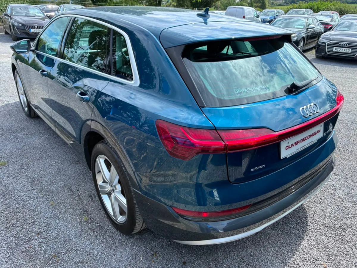 Audi e-tron (LOW KLMS) TECHNIK 50 QUATTRO AUTO - Image 3