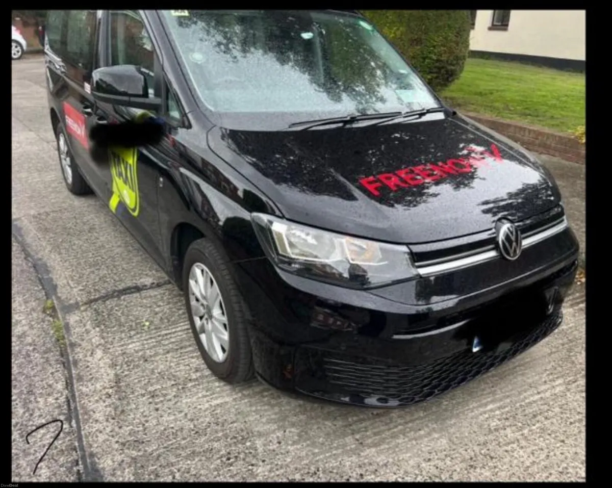(232) VW Caddy WAV – 7 Seater – Fully License Taxi - Image 2