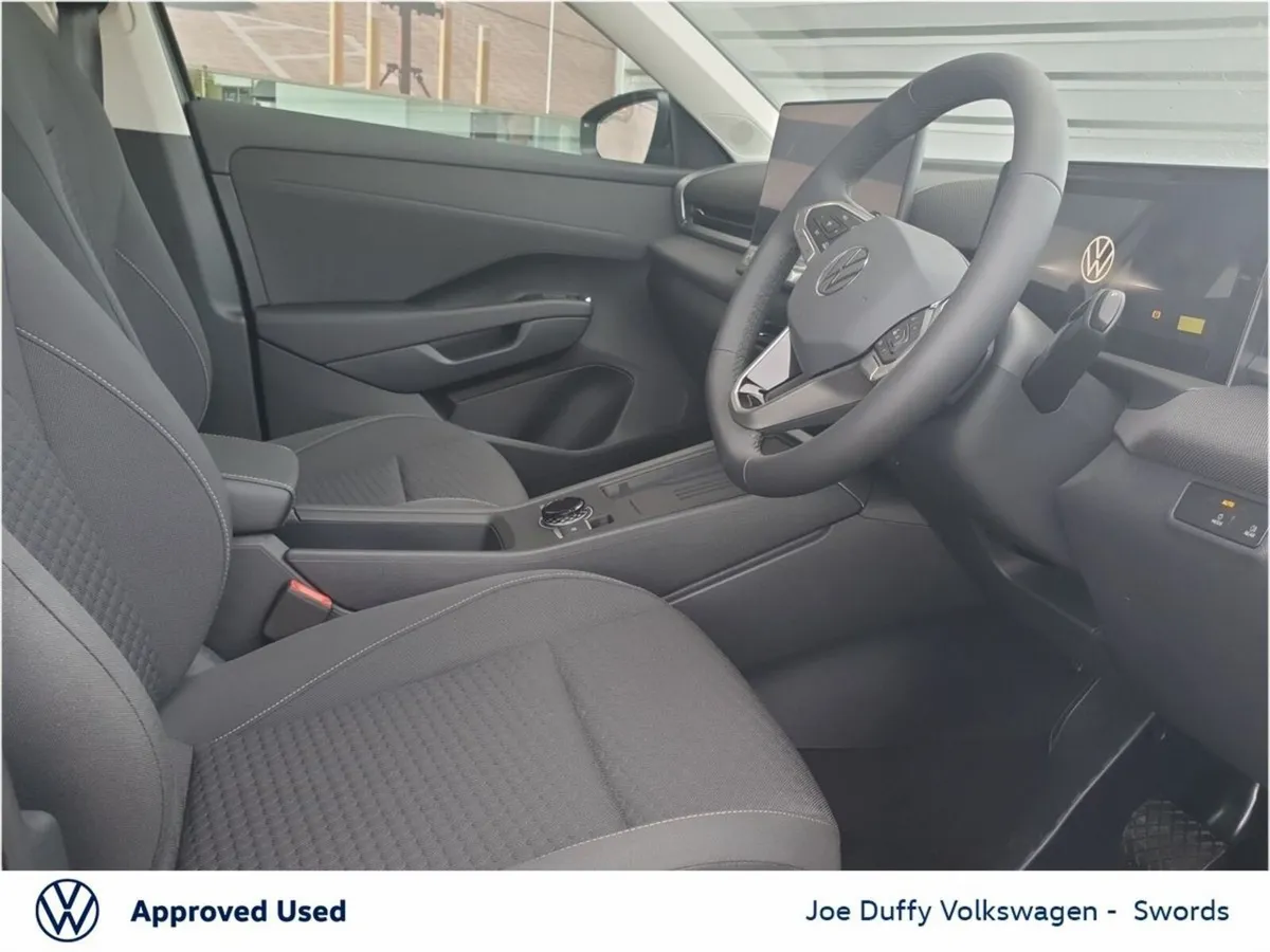 Volkswagen T-Roc LIFE 1.5TSI 116HP MHEV - Image 6
