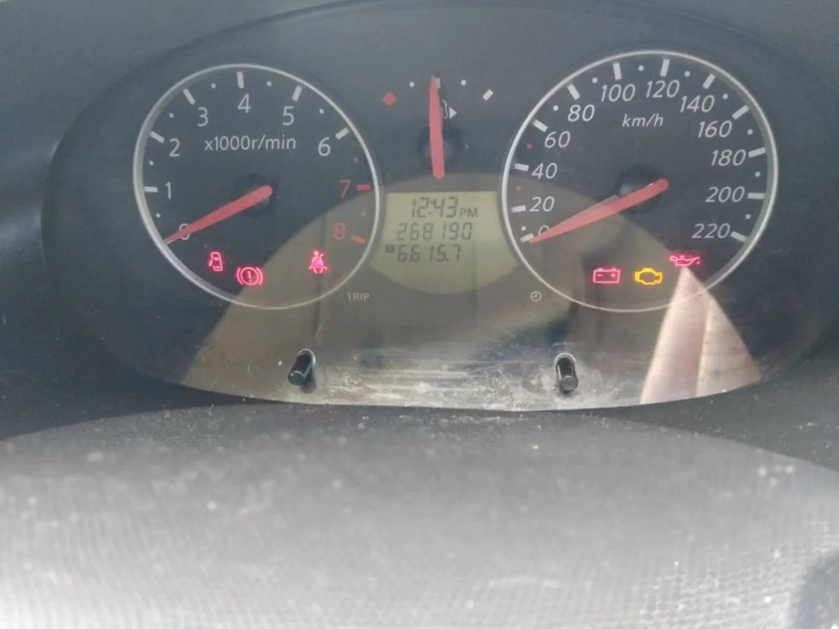 Nissan micra automatic - Image 2
