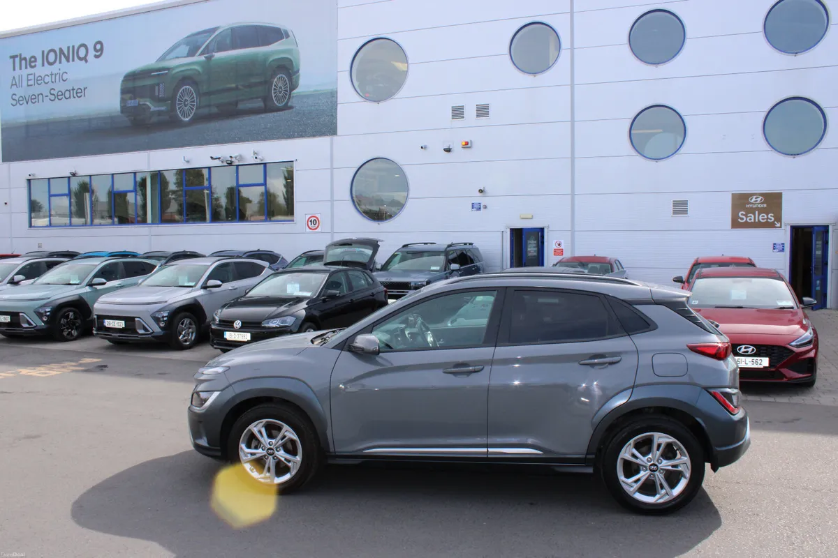 Hyundai KONA 2022 - Image 2