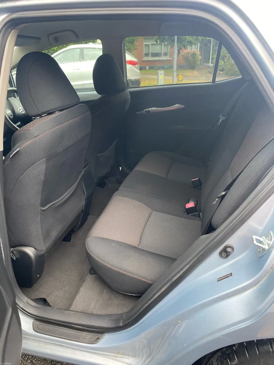 Toyota Auris 1.4 D4D Sport 5DR. Very Low Mileage - Image 4