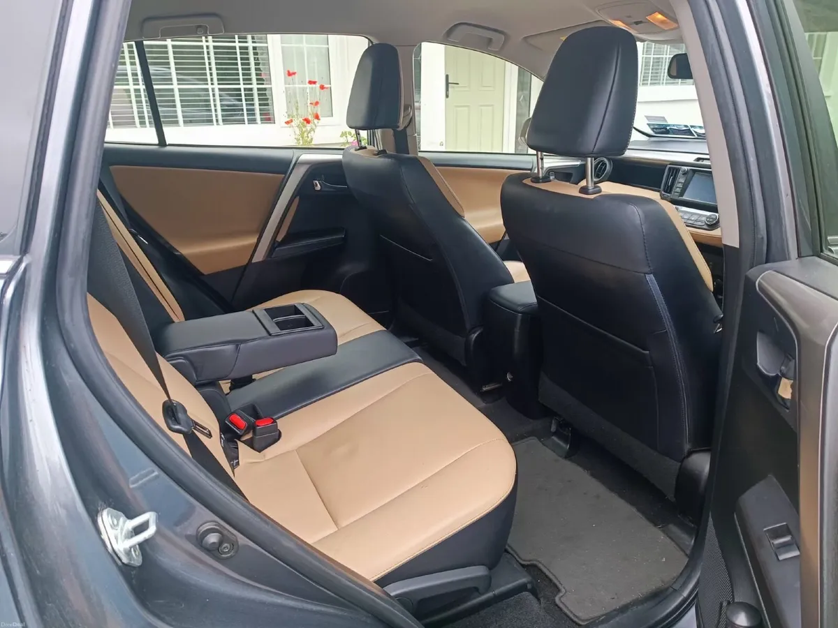 Toyota RAV4 2016 - Image 3
