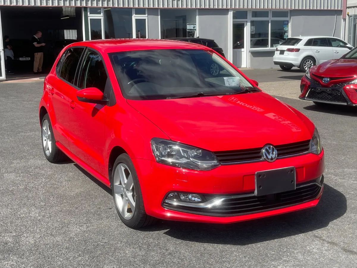 2016 Volkswagen Polo - Image 1