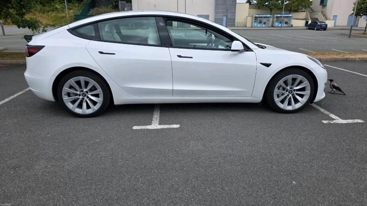 Tesla model 3 AWD Long range BGB1S5N - Image 4