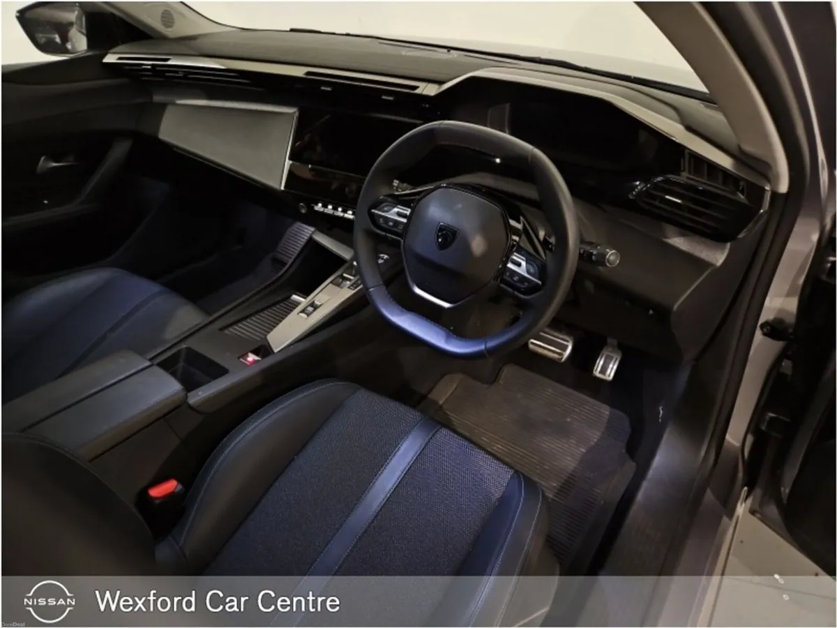 Peugeot 308 1.2 Puretech 130bhp Allure Auto - Image 2