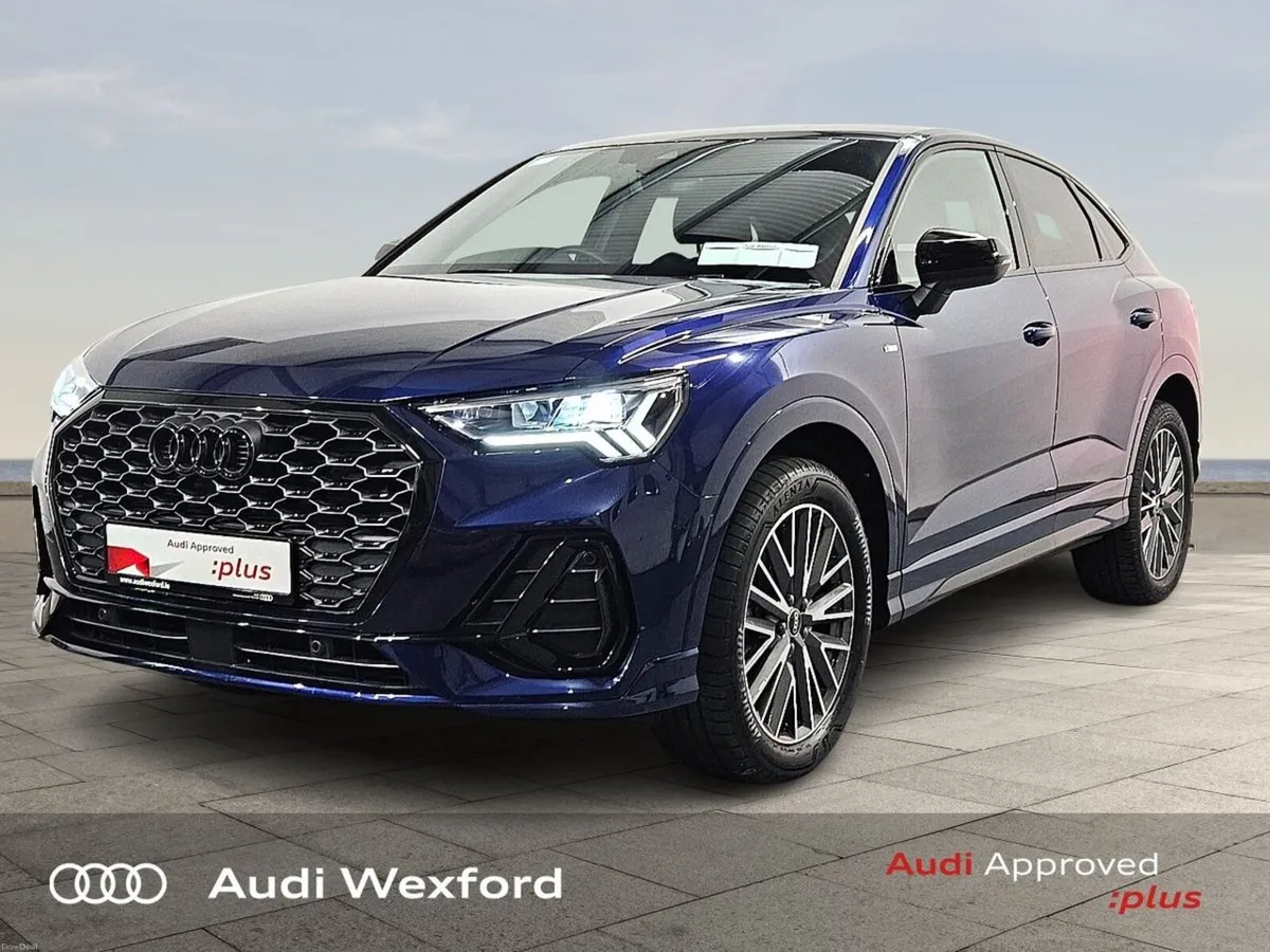 Audi Q3 Q3 SB 35TDI 150 S-line ST *Black Edition* - Image 3