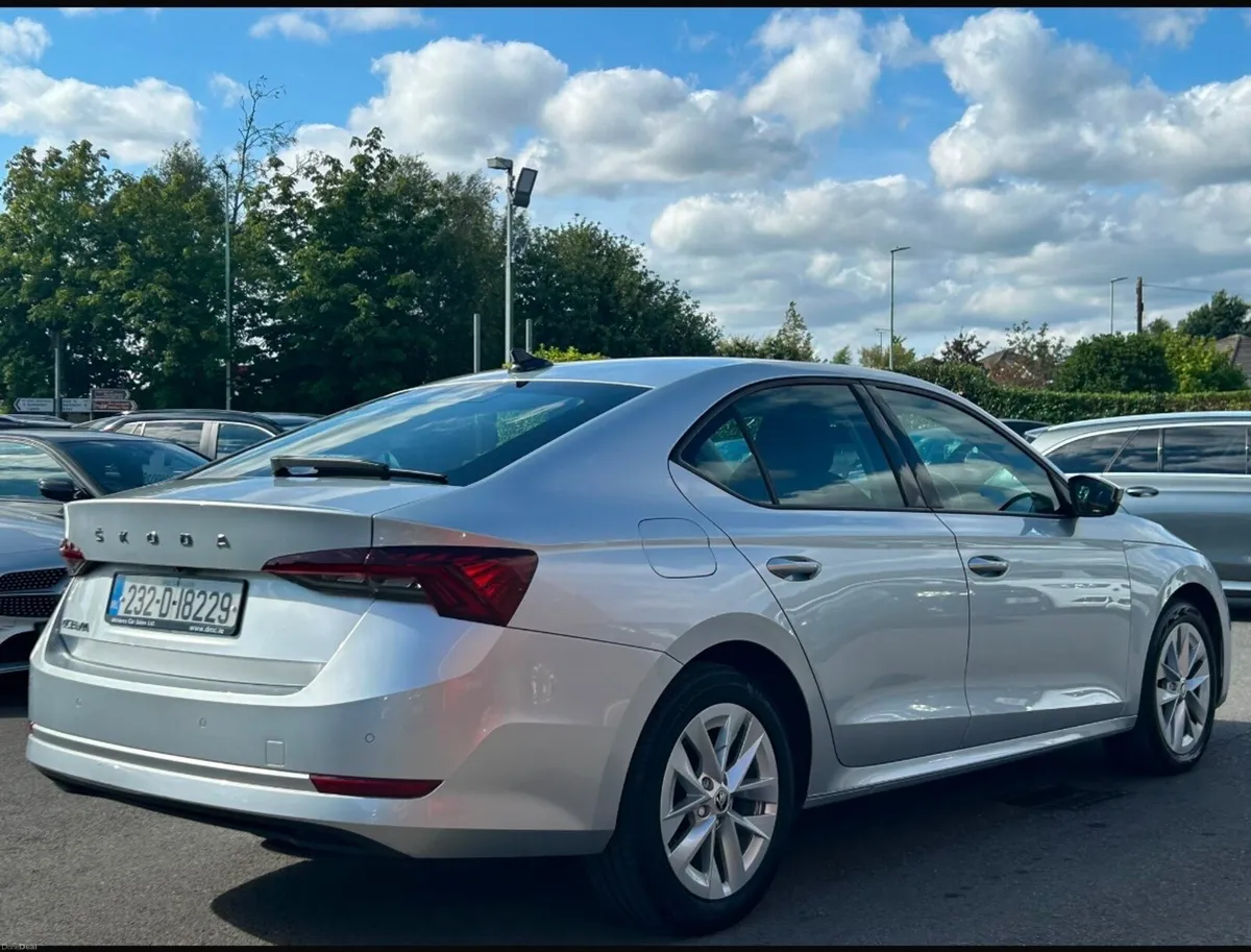 232 Skoda Octavia 1.0TSI *LOW KMS* - Image 5