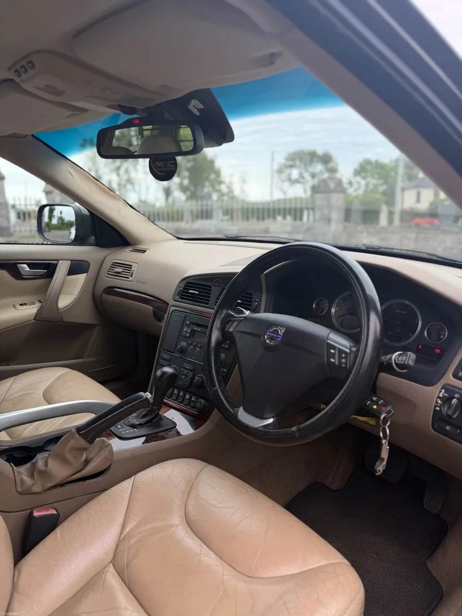 Volvo XC70 2.4 - Image 6
