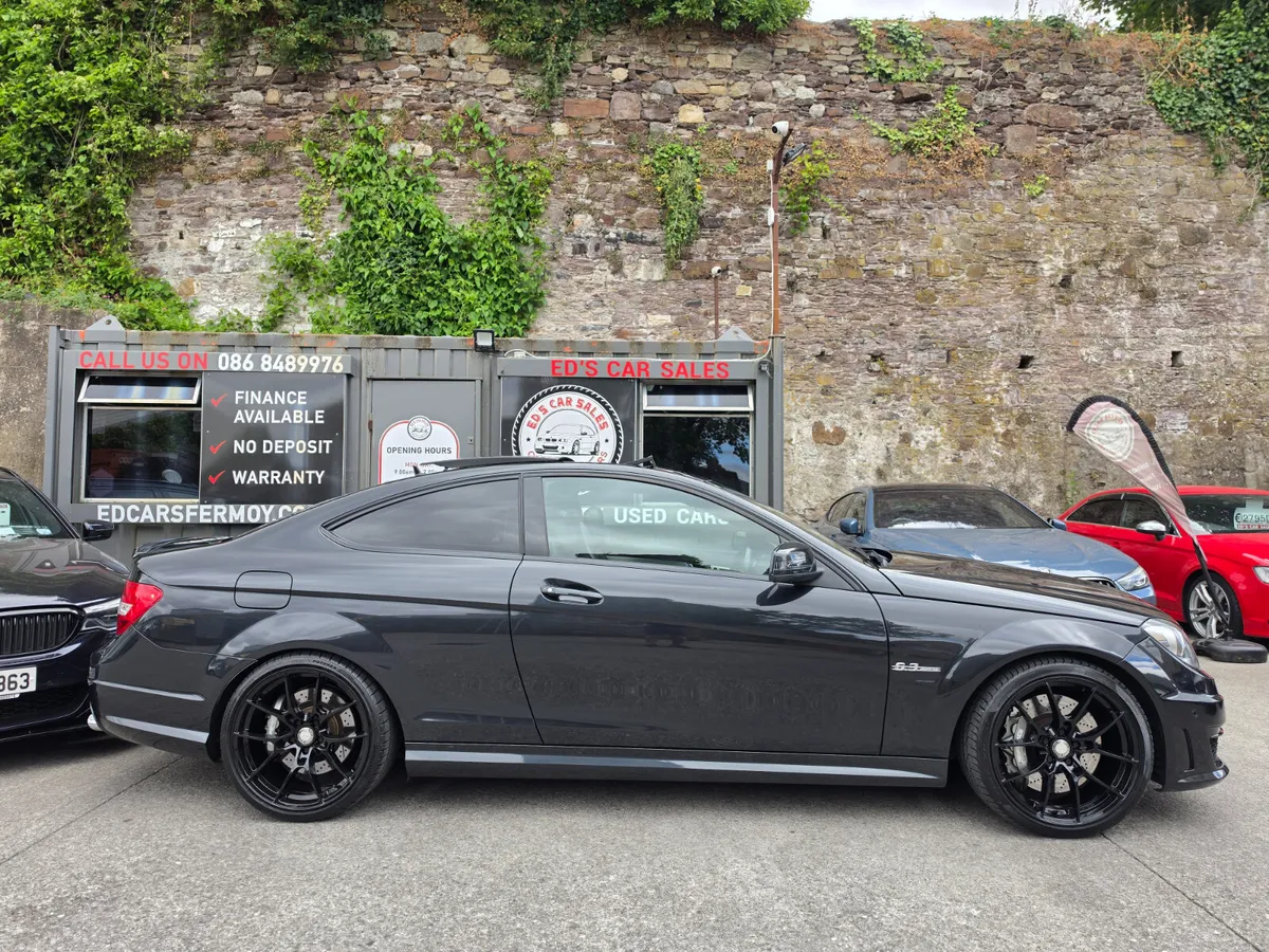 Mercedes-Benz C63 Edition 125         2011 - Image 3