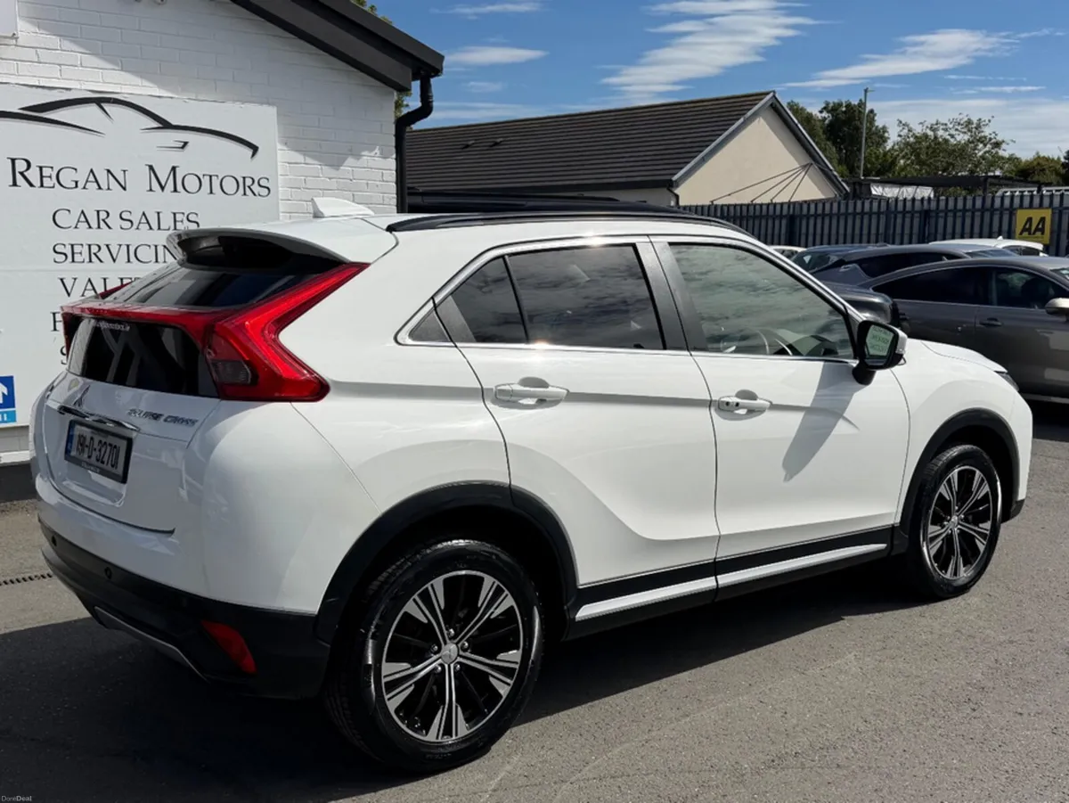 Mitsubishi Eclipse Cross ECLIPSE INTENSE - Image 3