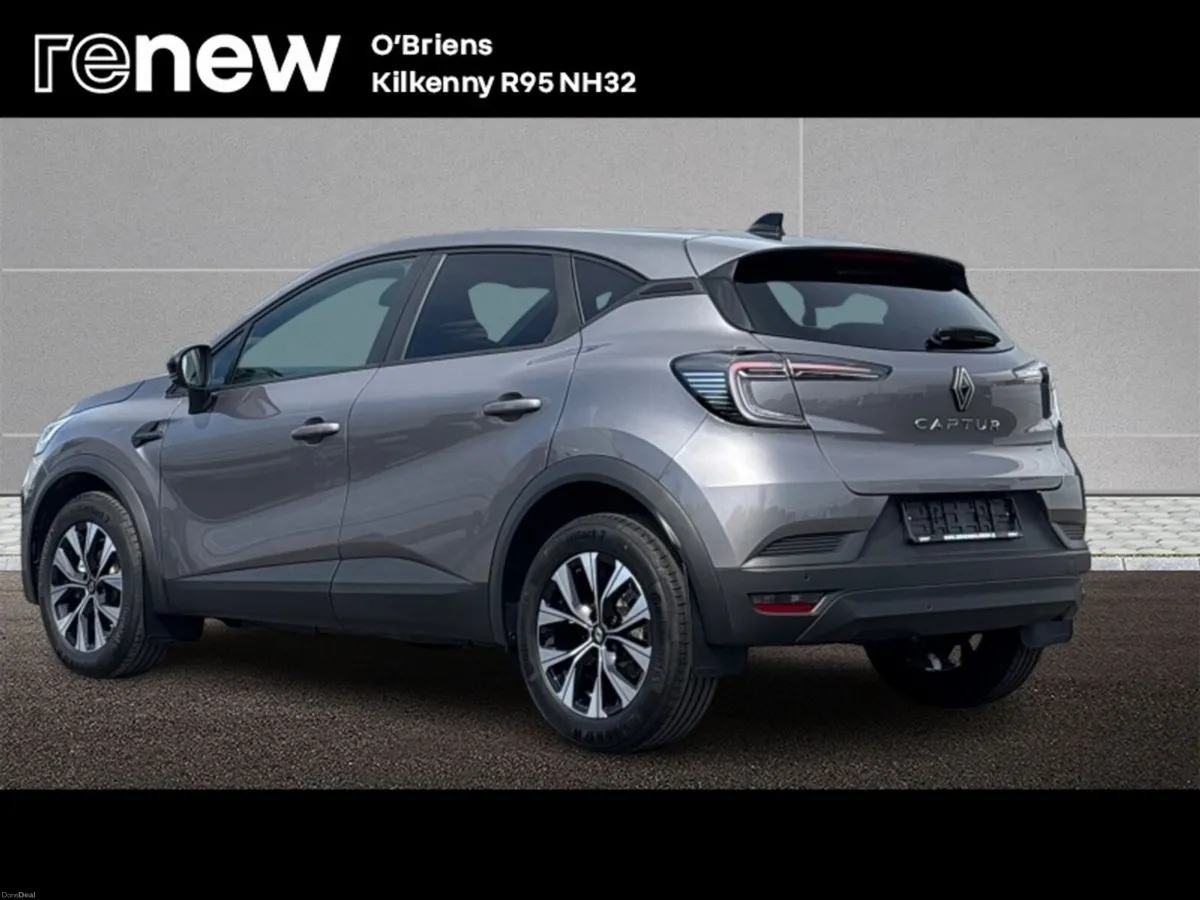 Renault Captur EVOLUTION 1.2 TCE 115BHP - Image 3
