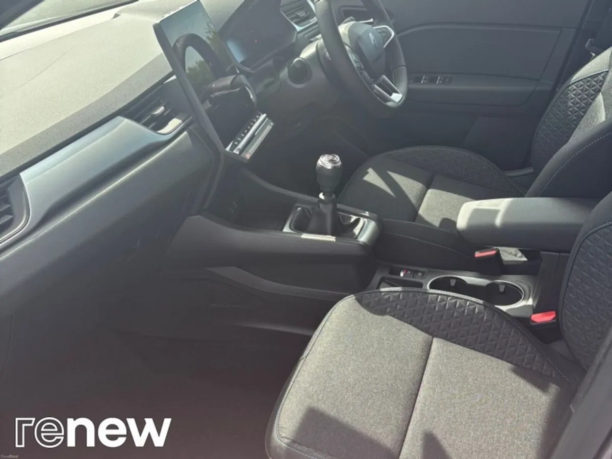 Renault Captur EVOLUTION 1.2 TCE 115BHP - Image 5