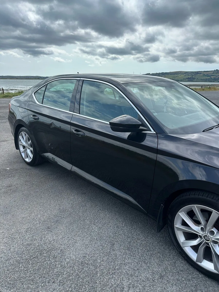 Skoda Superb 2.0 - Image 2