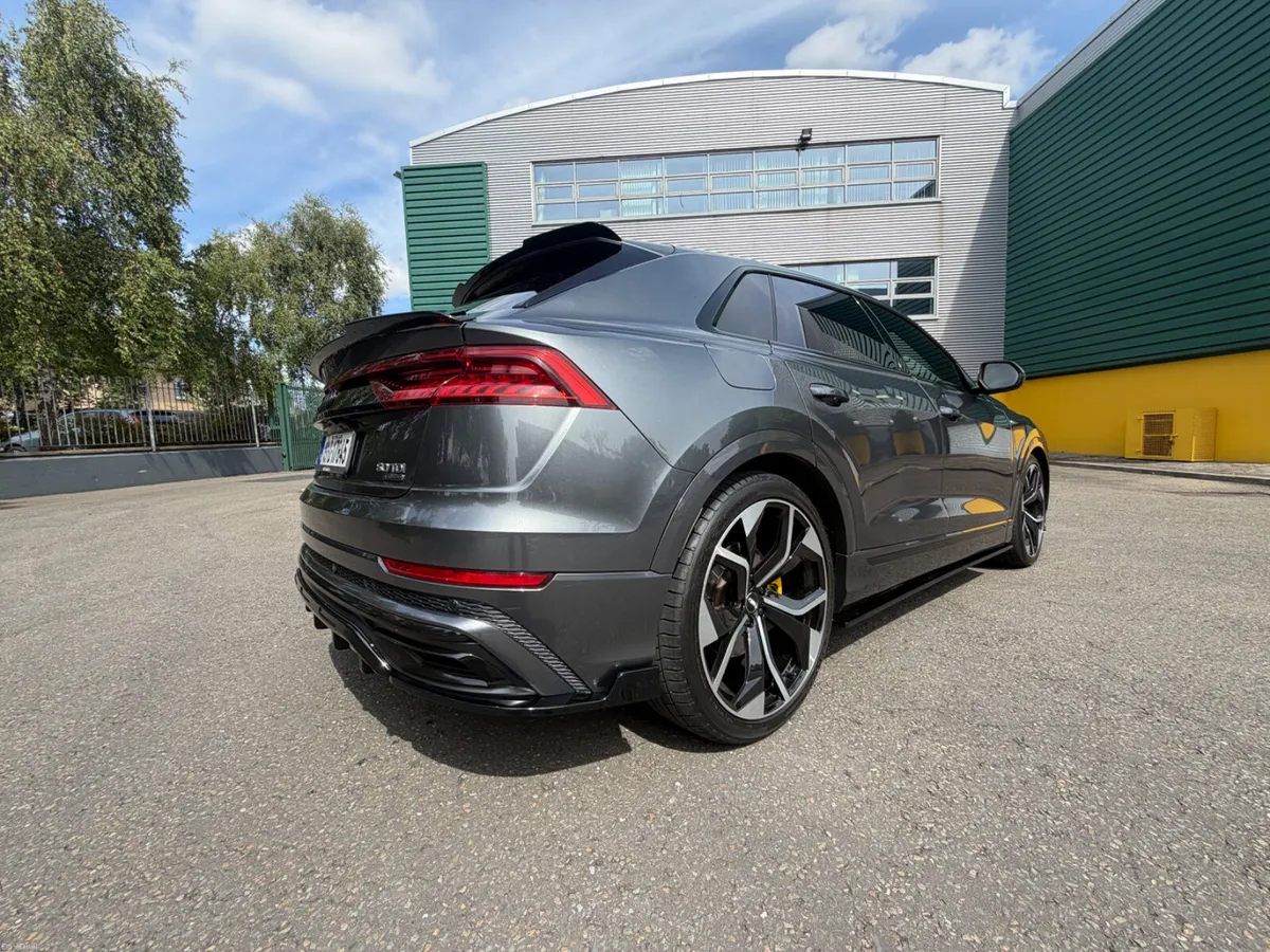 Audi Q8 50 TDI SLINE Quattro - Image 4