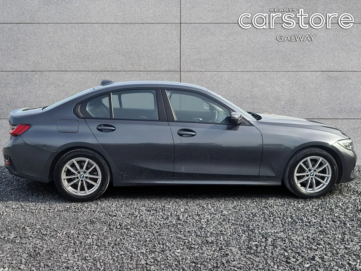 BMW 3-Series 318d SE Auto - Image 2