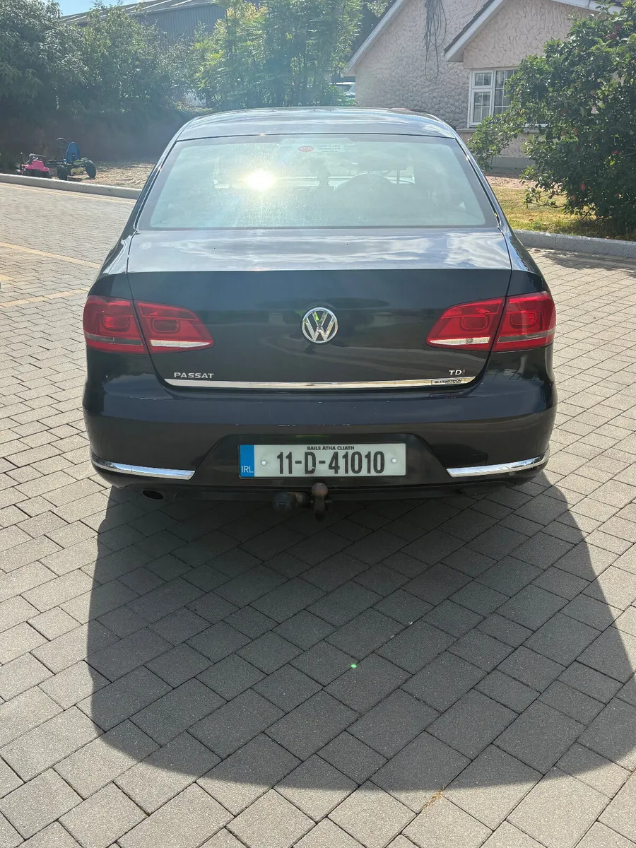 Volkswagen Passat 2011 - Image 5