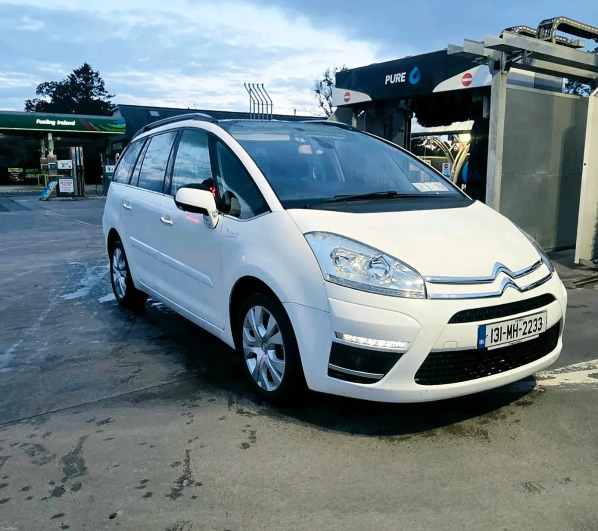 Car - Image 6