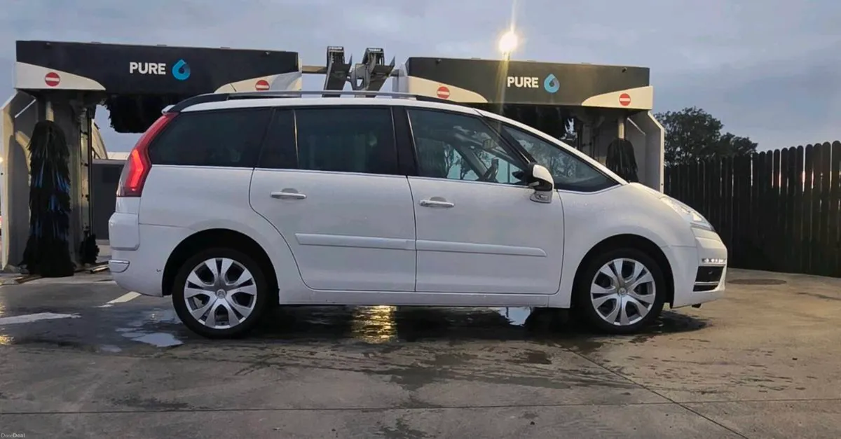 Car - Image 1