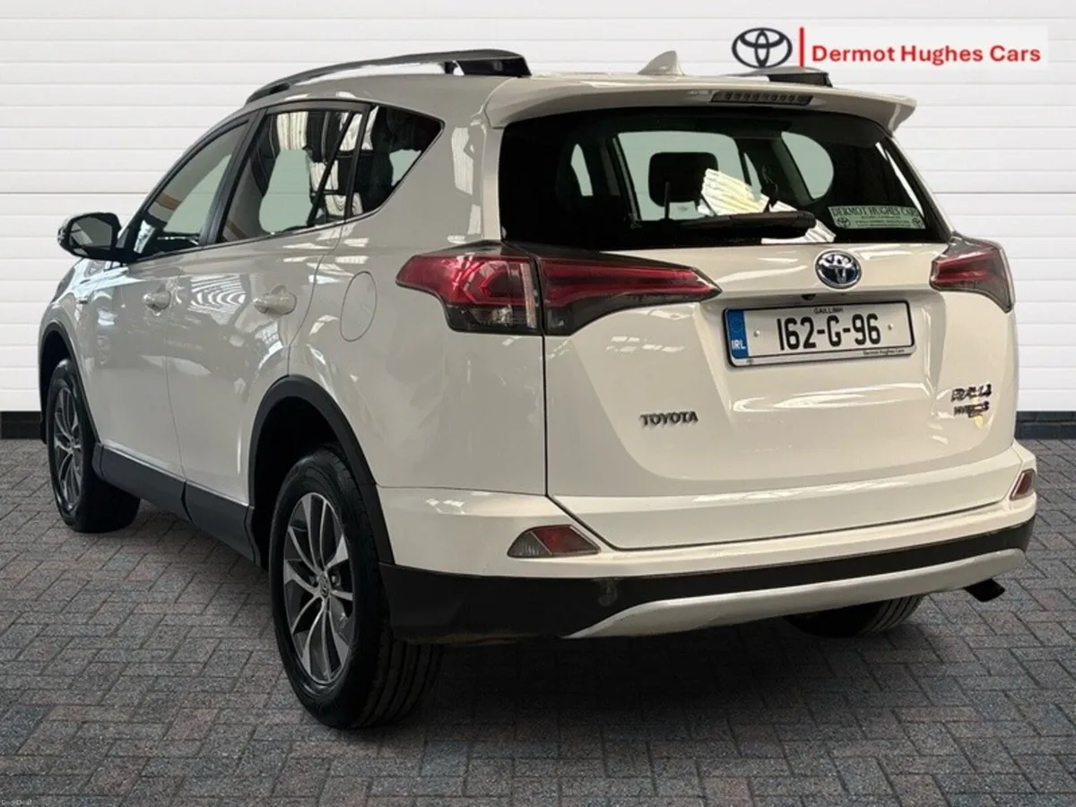 Toyota RAV4 2.5 HYBRID LUNA AUTO - Image 2