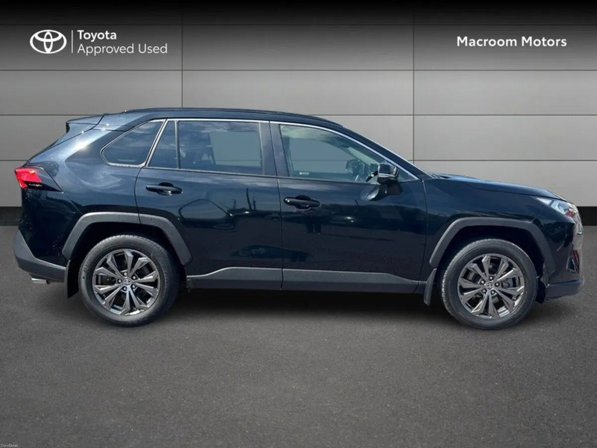 Toyota RAV4 RAV4 HYBRID SOL 4DR AUTO - Image 3