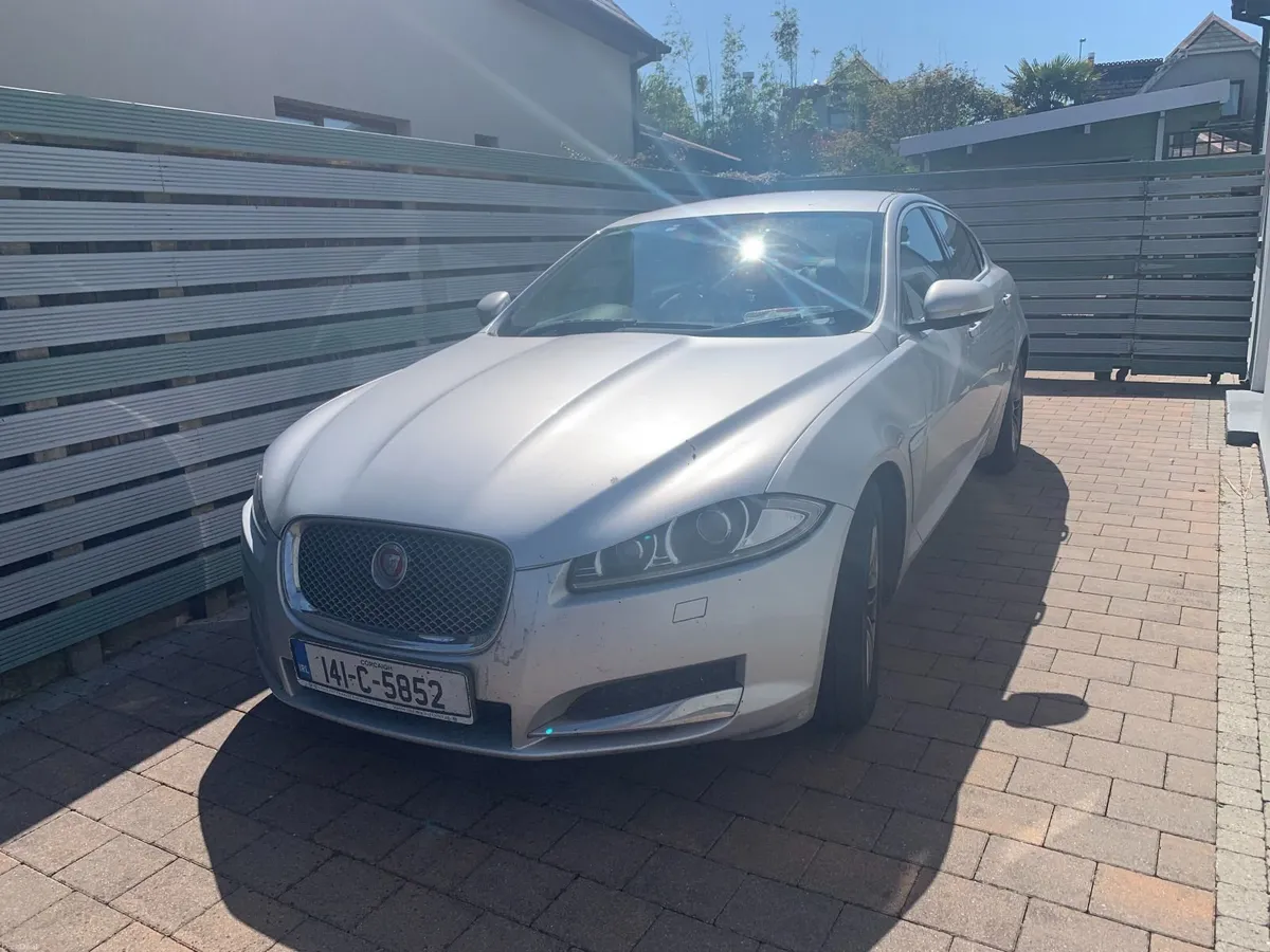 Jaguar XF 2014 - Image 2