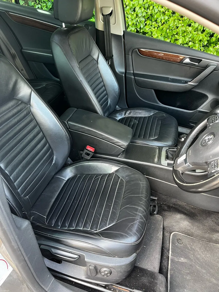 VW Passat high spec - Image 6