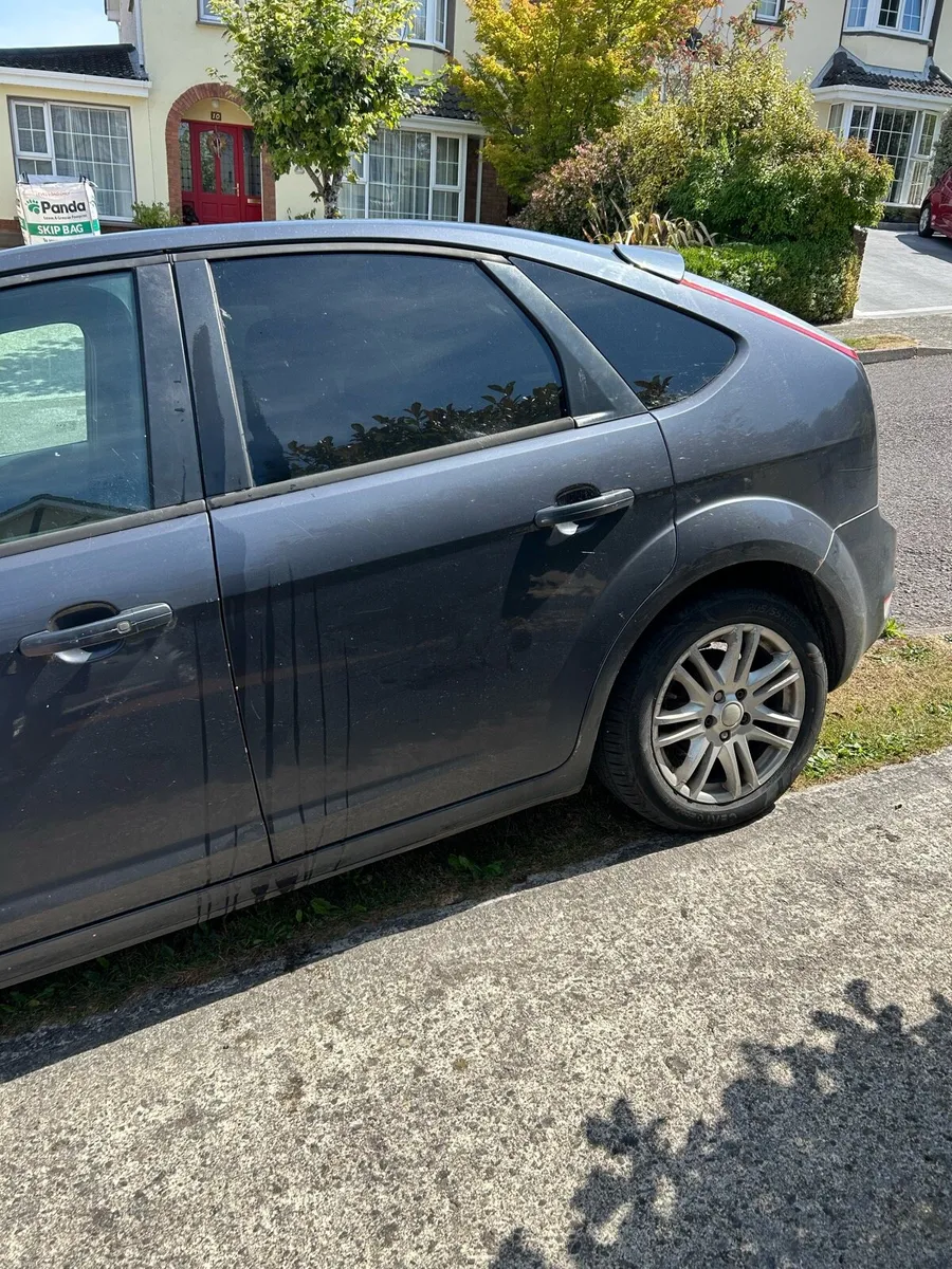 2010 Ford Focus - Image 3