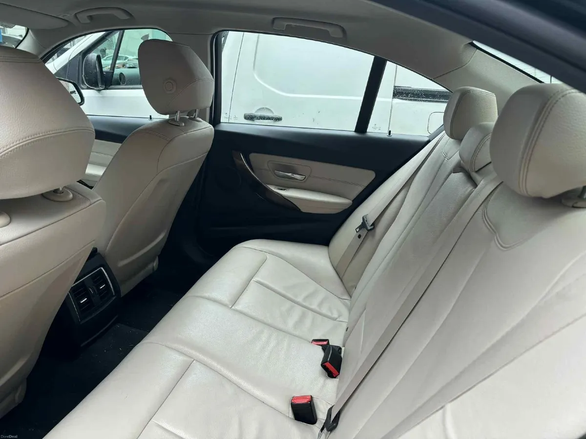 BMW 3-Series 2017 SE - Image 4